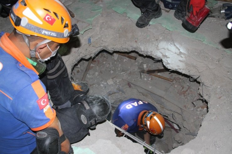 AFAD Afyonkarahisar ekibi İzmir’den döndü