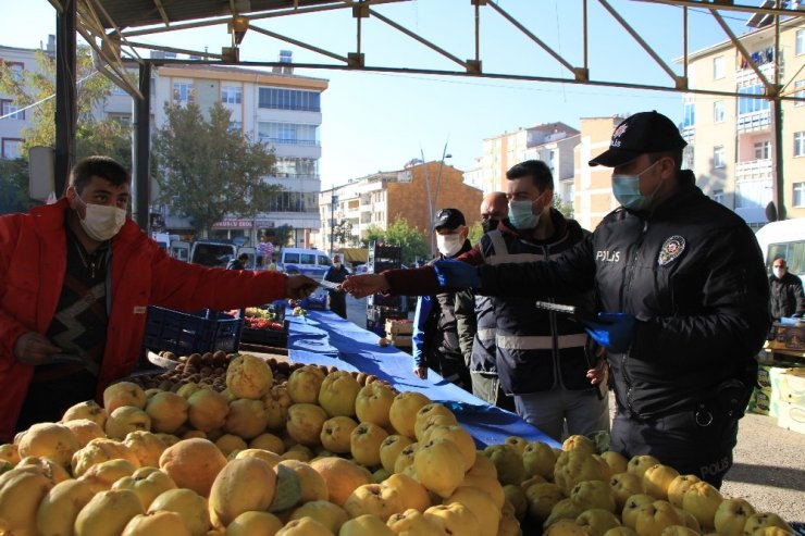 Elazığ’da pazarcılara HES kodu denetimi