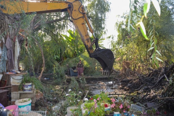 Erdemli Belediyesi kış hazırlığını sürdürüyor
