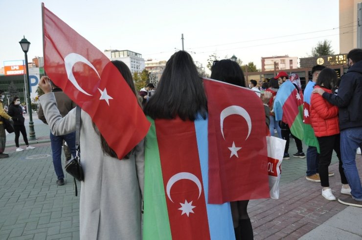 Azerbaycan’ın zaferi Eskişehir’de coşkuyla kutlandı