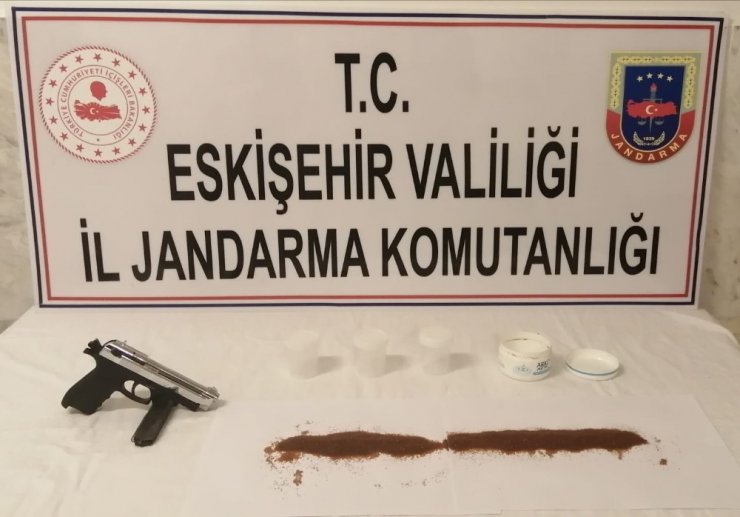 Eskişehir’de gramı 4 milyon lira değerinde ‘kaliforniyum’ ele geçirildi