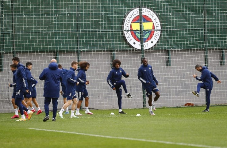 Fenerbahçe’de Gençlerbirliği maçı hazırlıkları başladı