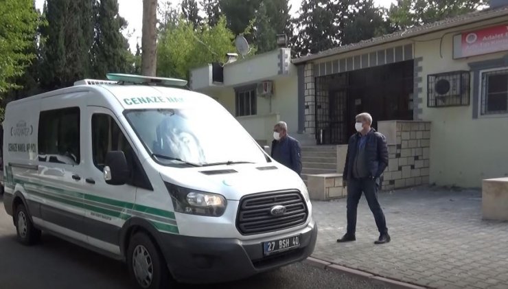 Üniversite öğrencisi genç kız evinde ölü bulundu