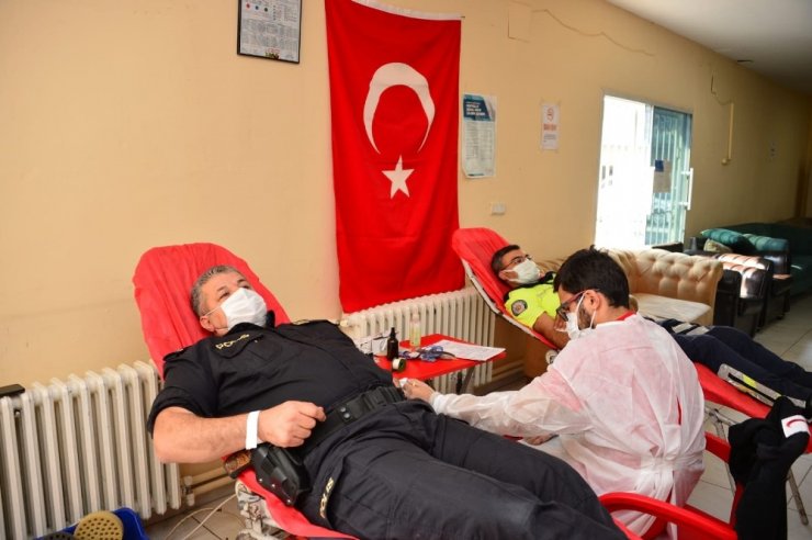 Hatay Emniyetinden Kızılay’a kan bağışı desteği