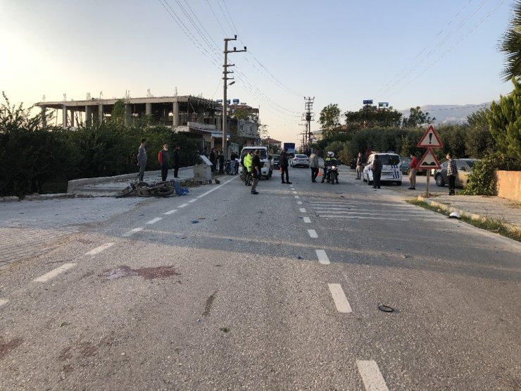 Samandağ’da feci kaza: 3 yaralı