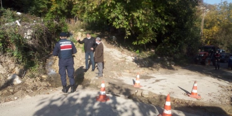 Köylüleri köylerinde mahsur bırakan hırsızlık