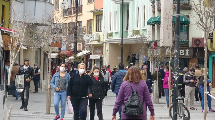 Çanakkale’de kamuya açık yerlerde sigara içme yasağı başladı