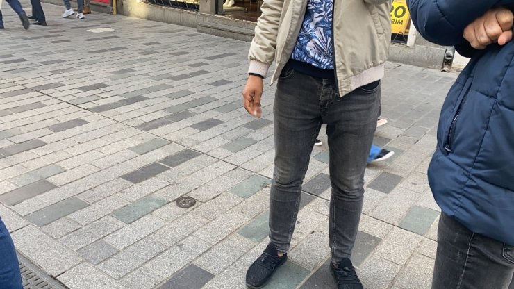 Taksim’de “sigara yasağı” denetimde ilginç anlar: “İçmiyordum kokusunu alıyordum”