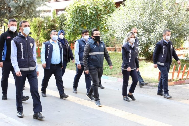 Uyarılara rağmen sigarayı elinden bırakmadı, cezayı yedi