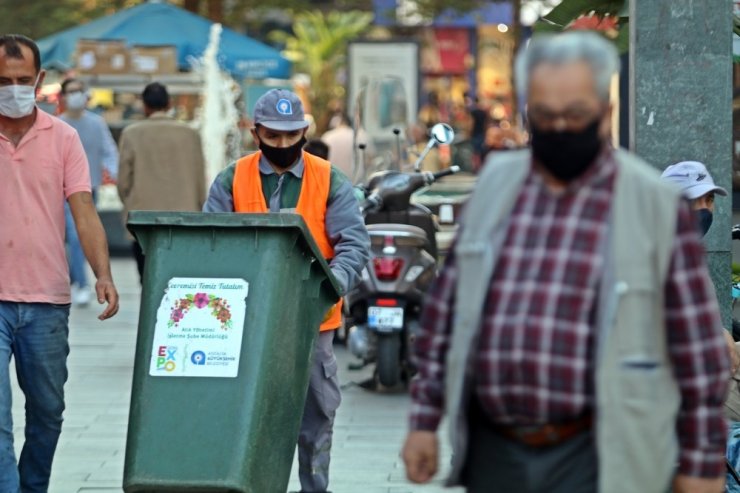 Yasak başladı, temizlik işçileri bayram etti