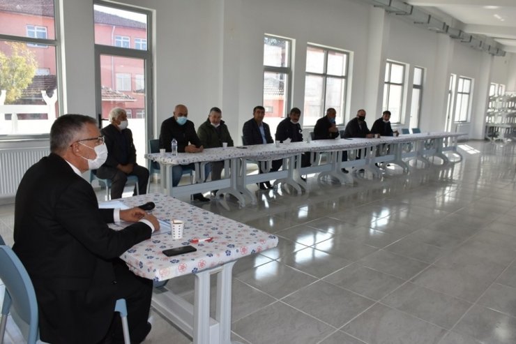 İnönü Belediyesi muhtarlarla istişare toplantılarına devam ediyor