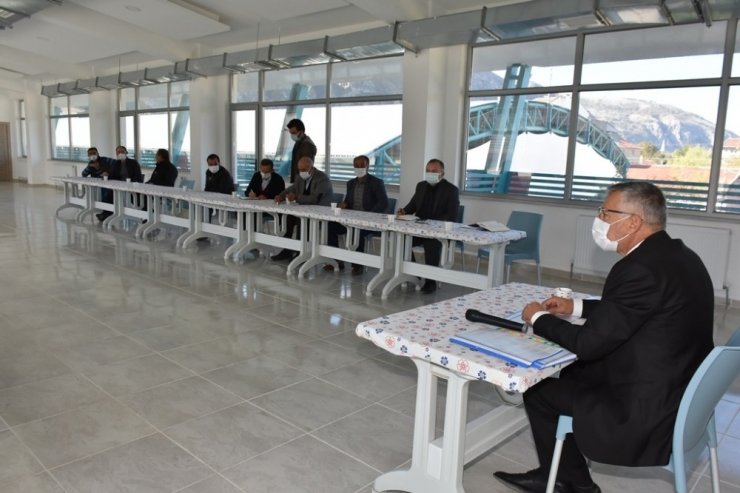 İnönü Belediyesi muhtarlarla istişare toplantılarına devam ediyor