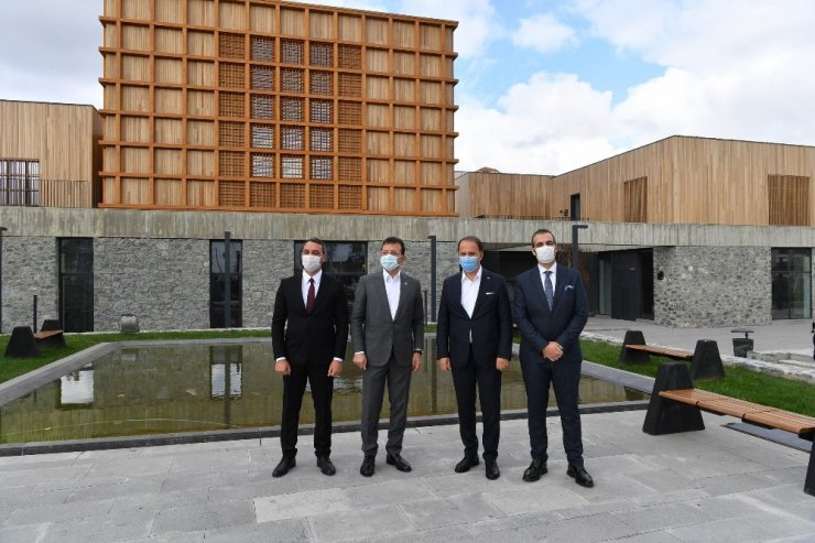 İmamoğlu: “Fatma Ana, İstanbul’a ilham olacak”