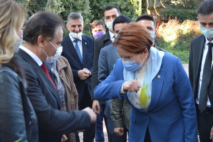 İYİ Parti Genel Başkanı Akşener, Başkan Şahin’i ziyaret etti