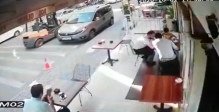 Kağıthane’de forkliftin 9 yaşındaki kıza çarpma anı kamerada