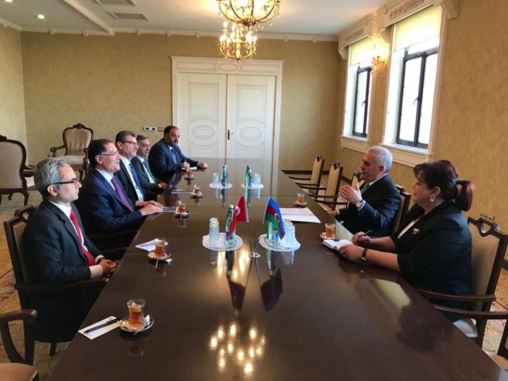 Kamu Başdenetçisi Malkoç, Nahçivan Ali Meclis Başkanı Talıbov ile görüştü
