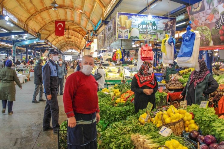 Karacabey’de pazaryerinde alınan önlemler yoğunluğu azalttı