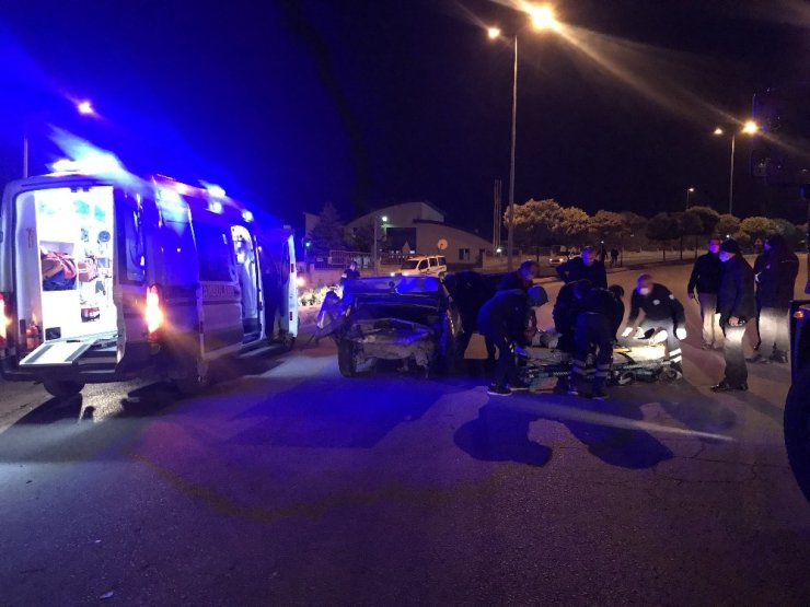 Böyle canilik görülmedi: Çarptığı otomobildekileri ölüme terk edip kaçtı
