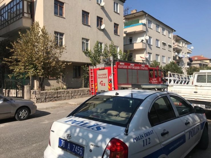 20 yaşındaki genç kablo ile kendini asarak yaşamına son verdi