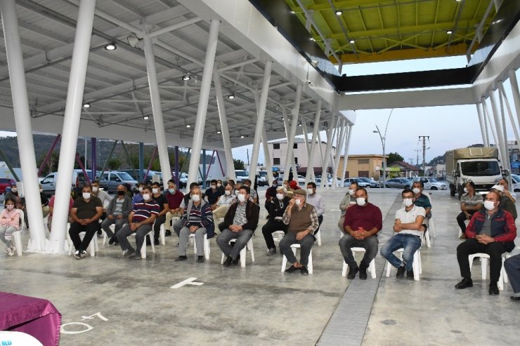 Kemer’de pazar esnafı yeni yerlerine kavuştu