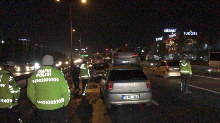 Basın Ekspres yolunda zincirleme kaza: 1’i ağır 3 yaralı