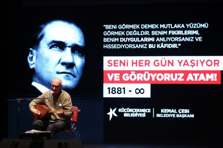 10 Kasım’da Ata’nın sevdiği şarkılar, Küçükçekmece’de yankılandı