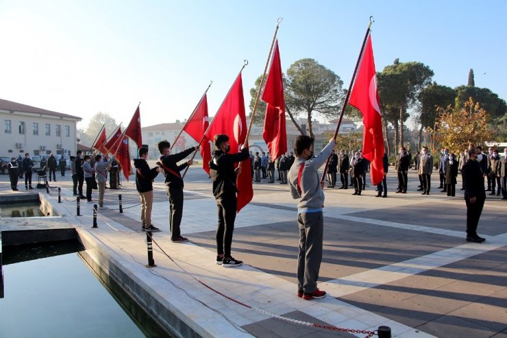 Manisa’nın ilçelerinde de hayat 09.05’te durdu