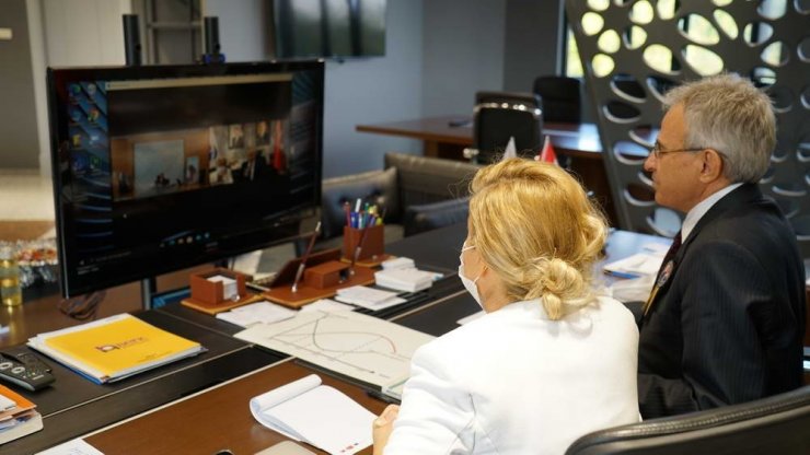 Malezya’dan Rektör Özaydın’a çevrimiçi tebrik