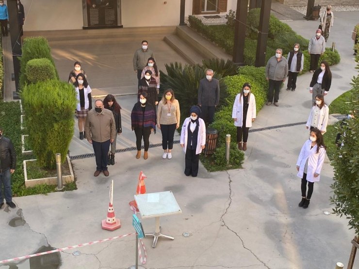 Manisa Büyükşehir Belediyesinden Ata’ya saygı duruşu