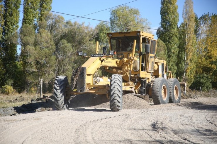 Sarımsaklı’da sonbahar temizliği başladı