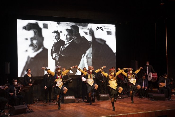 Atatürk, Mersin’de sevdiği şarkılarla anıldı