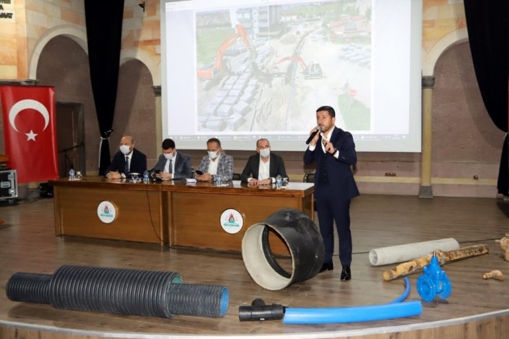 Başkan Arı, “Vicdanı olmayan ve akıl sağlığını yitirenler yetersiz”