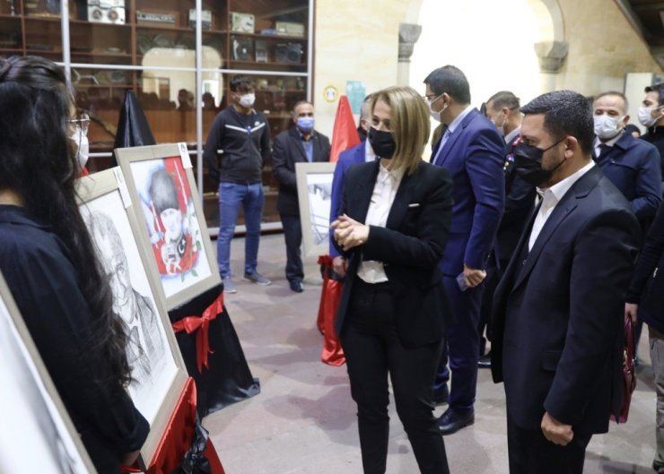 Başkan Arı, 10 Kasım Atatürk’ü anma programına katıldı