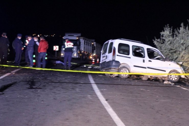 Nevşehir’de hatalı sollama ölüm getirdi: 4 ölü, 3 yaralı