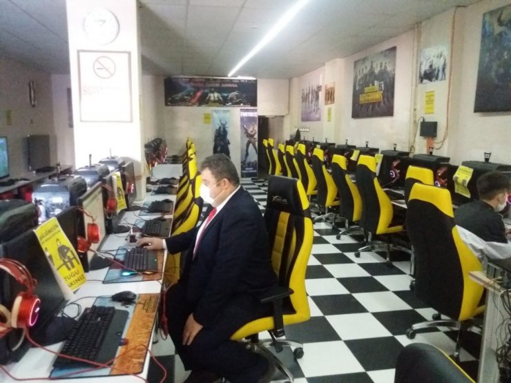 Osmaneli de İnternet kafeler denetlendi