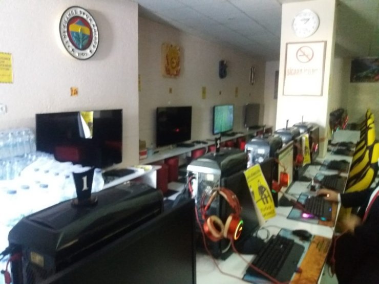 Osmaneli de İnternet kafeler denetlendi