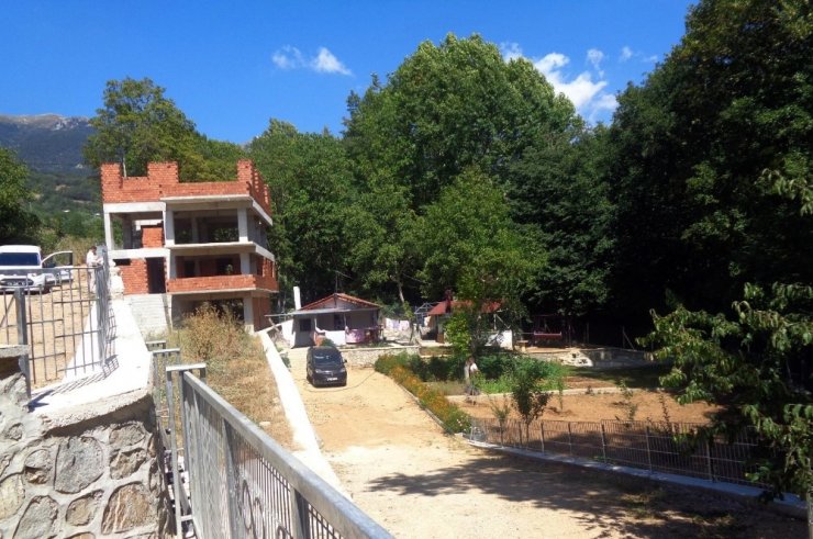 Osmangazi’de kaçak yapılar tek tek yıkılıyor