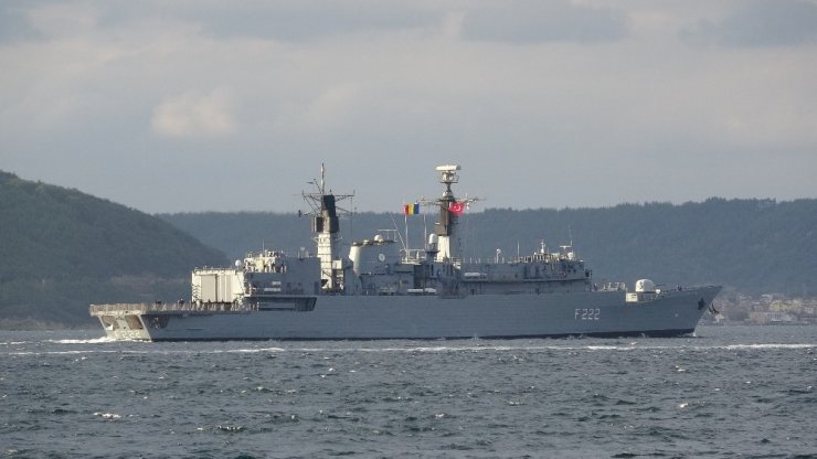Romanya savaş gemisi Çanakkale Boğazı’ndan geçti