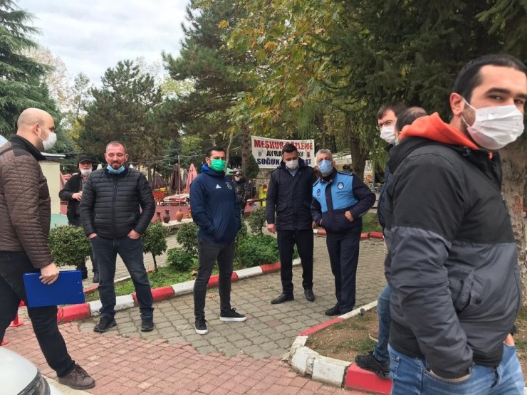 Şeyh Edebali Türbesine gelen milyonlarca kişi ne bir çay içecek ne de bir gözleme yiyebilecek