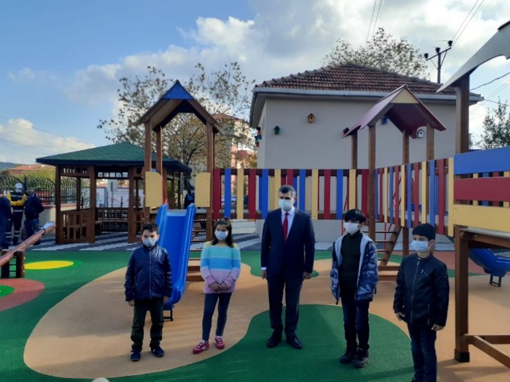 Sultanbeyli’ de çocuklar başkana mektup yazdı; parkları yenilendi