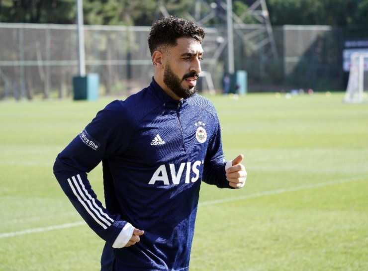 Fenerbahçe, Gençlerbirliği hazırlıklarını sürdürdü