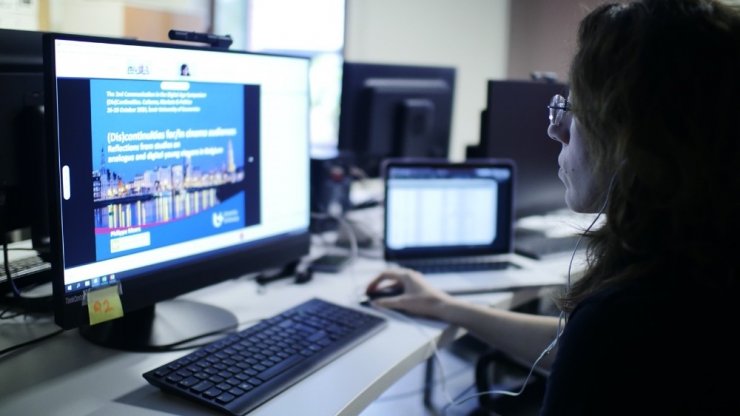 İzmir Ekonomi’de ‘iletişim’ zirvesi