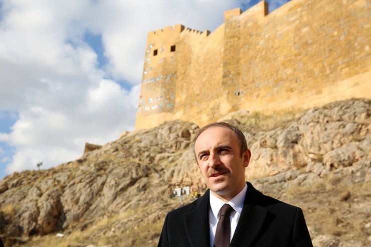Bayburt Kalesi adım adım ihtişamlı günlerine dönüyor
