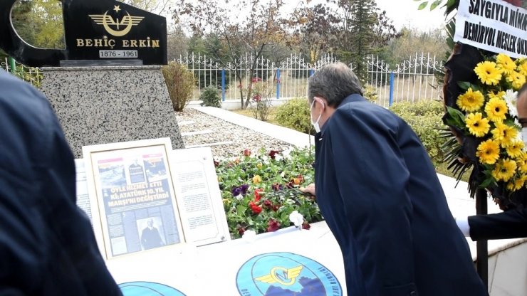 Behiç Erkin ölümünün 59. yıldönümünde kabri başında anıldı