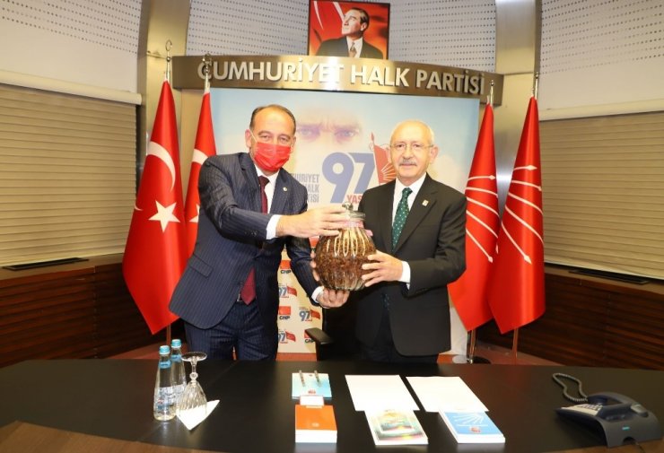 Başkan Akın’dan Kılıçdaroğlu ve Akşener’e ziyaret