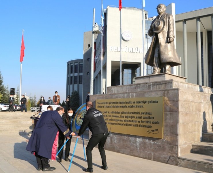ERÜ’de 10 Kasım Atatürk’ü Anma Töreni Gerçekleştirildi