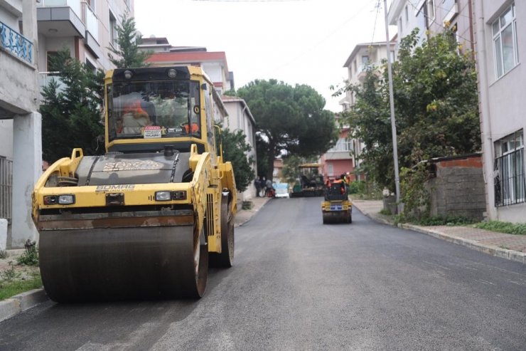 Üstyapı çalışmaları kapsamında Cevizli’de 4 Bin 673 ton asfalt serimi gerçekleştirildi