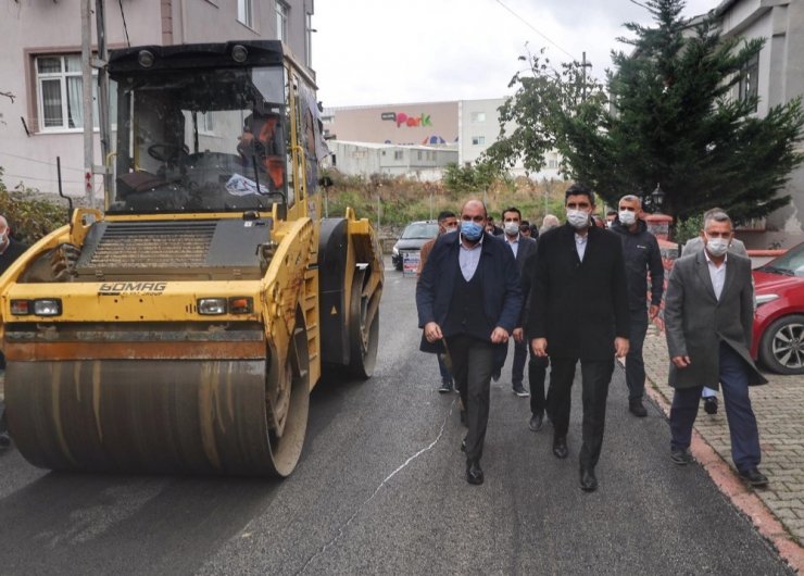 Üstyapı çalışmaları kapsamında Cevizli’de 4 Bin 673 ton asfalt serimi gerçekleştirildi