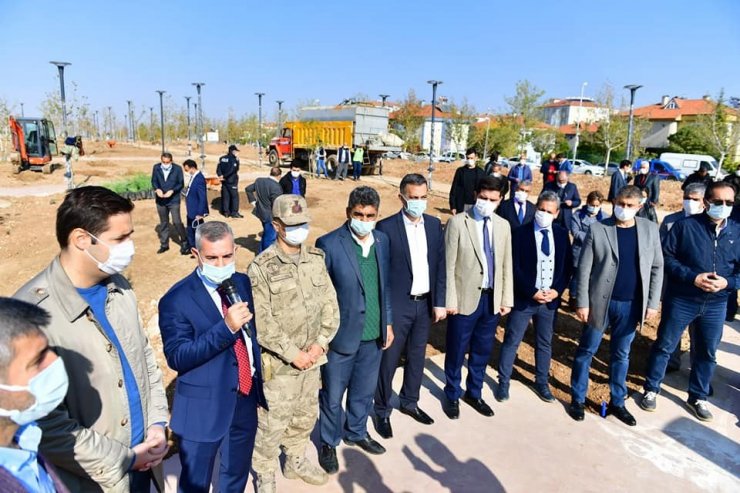 Yeşilyurt’ta bin 444 adet fidan desteği