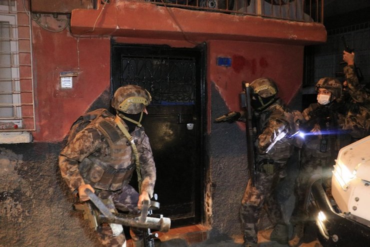 Şafak vakti organize suç örgütüne operasyon